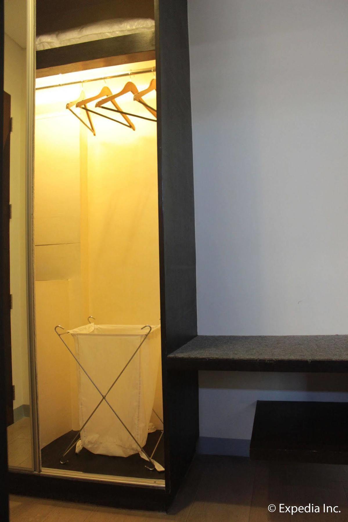 Segara Suites Olongapo Buitenkant foto