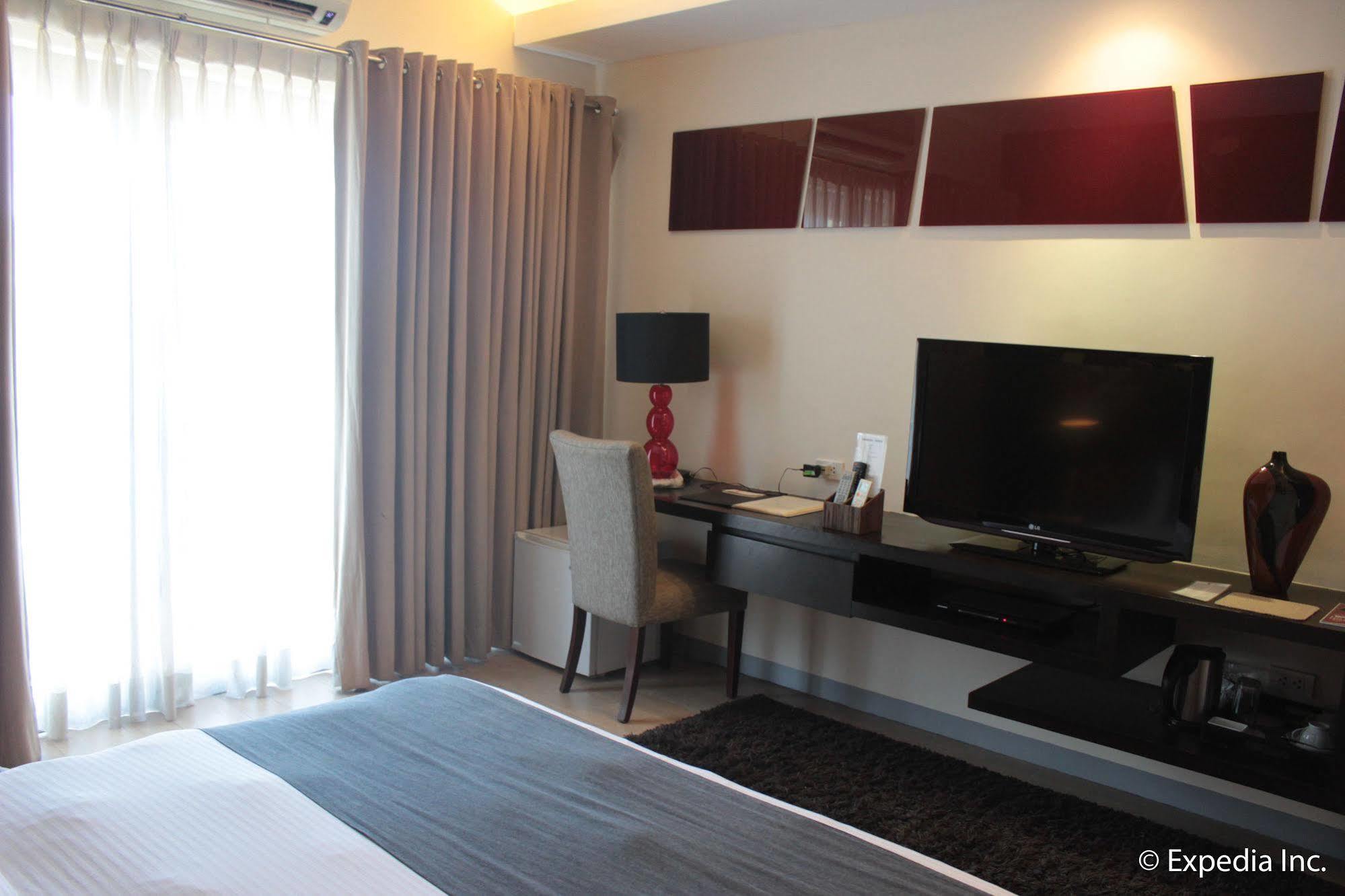 Segara Suites Olongapo Buitenkant foto