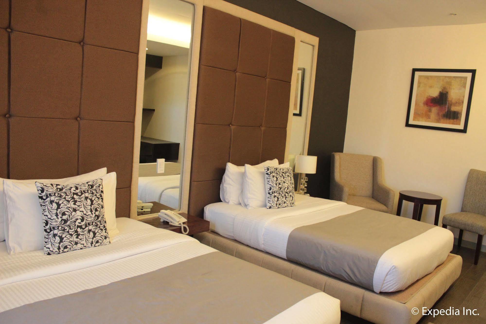 Segara Suites Olongapo Buitenkant foto